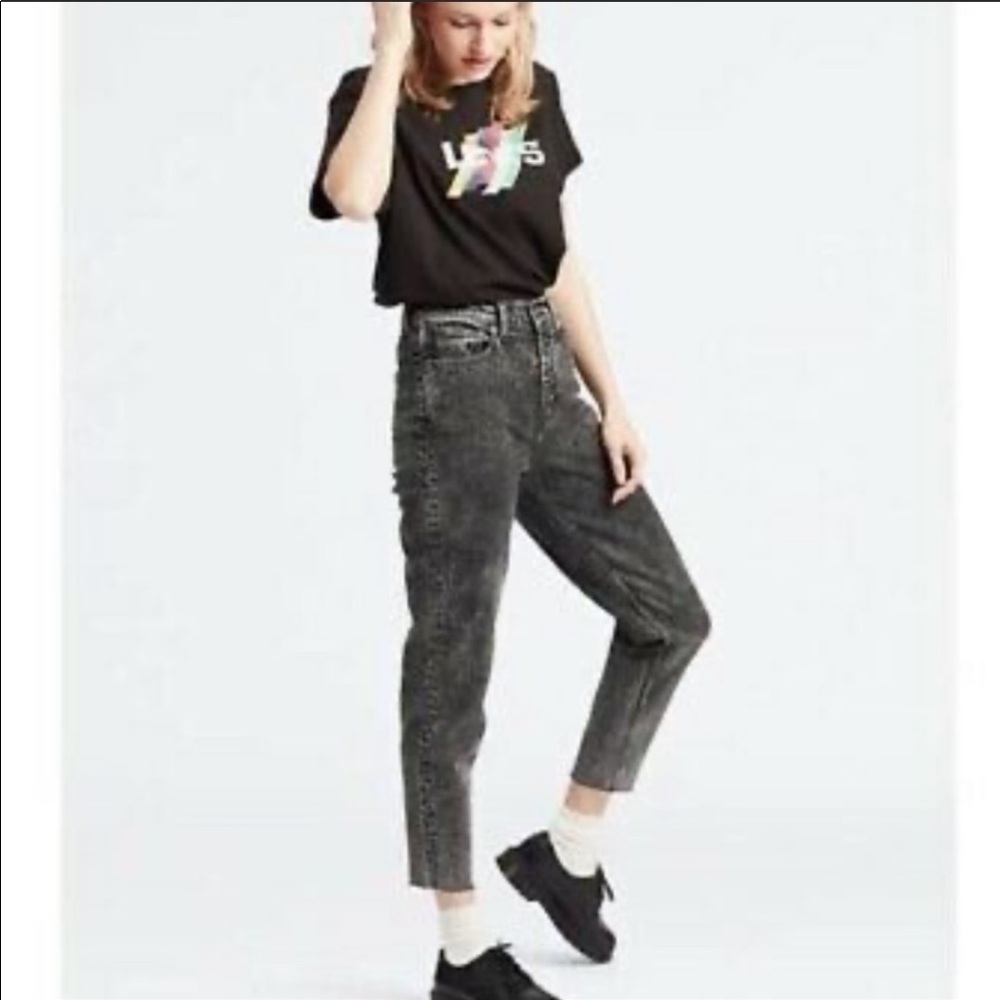 Levi’s Mom Jean Acid Wash Black Denim Jeans - Picture 3 of 10